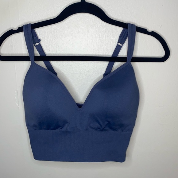 Athleta Other - 🐛Athleta Navy blue workout sports top/ bra!
